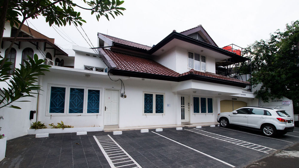 Reddoorz Plus @ Tendean Jakarta Eksteriør bilde