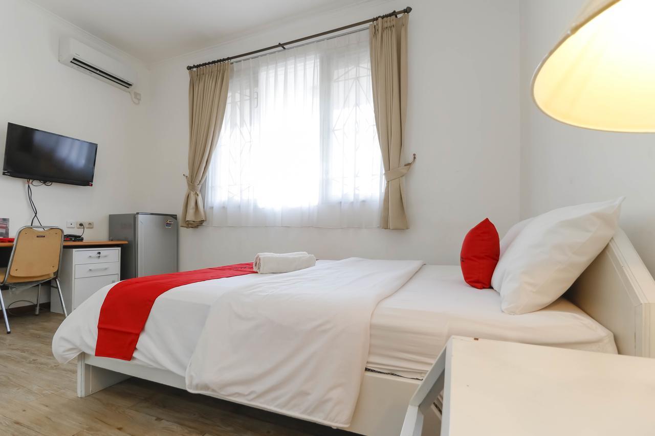 Reddoorz Plus @ Tendean Jakarta Eksteriør bilde