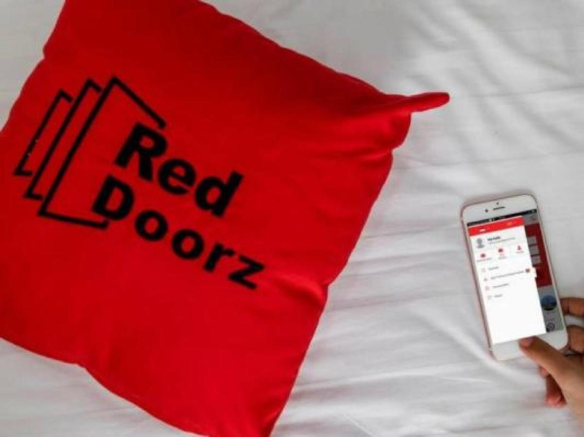 Reddoorz Plus @ Tendean Jakarta Eksteriør bilde